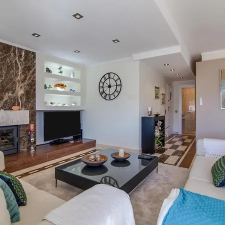 Luxury Penthouse 3 Bedrooms Olhos De Agua 아파트 *