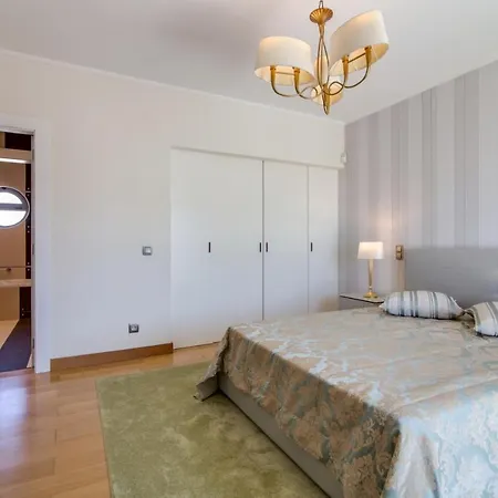 아파트 Luxury Penthouse 3 Bedrooms Olhos De Agua *
